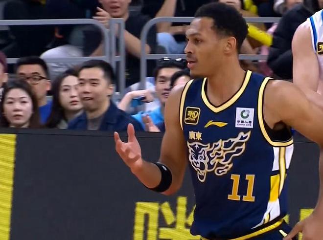 徐杰13+11广东送宁波6连败 贝兹利归来17分9板5帽