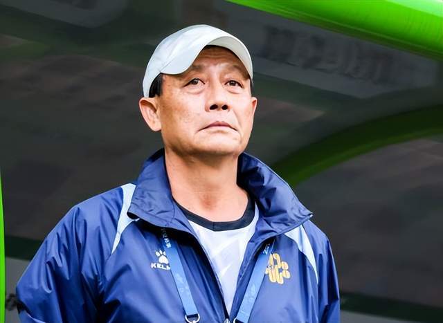 争议！国足选帅专家团曝光：包括1中乙教练和1中甲下课教练！